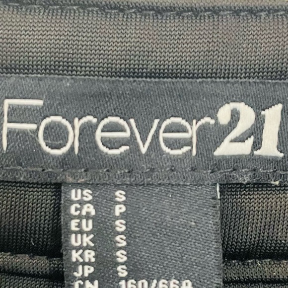 F21 Gold & Black Glittering Metallic Shorts - Picture 9 of 9